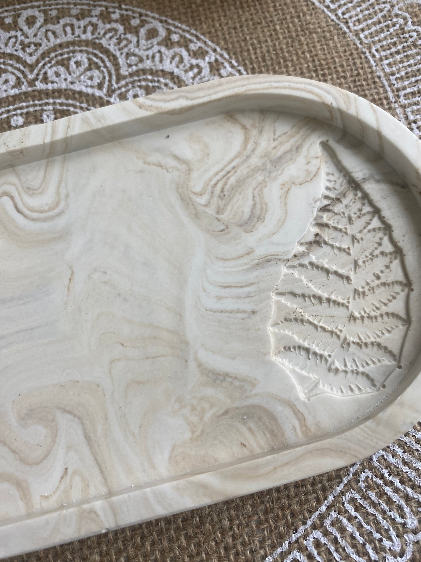 Plateau motif feuille
