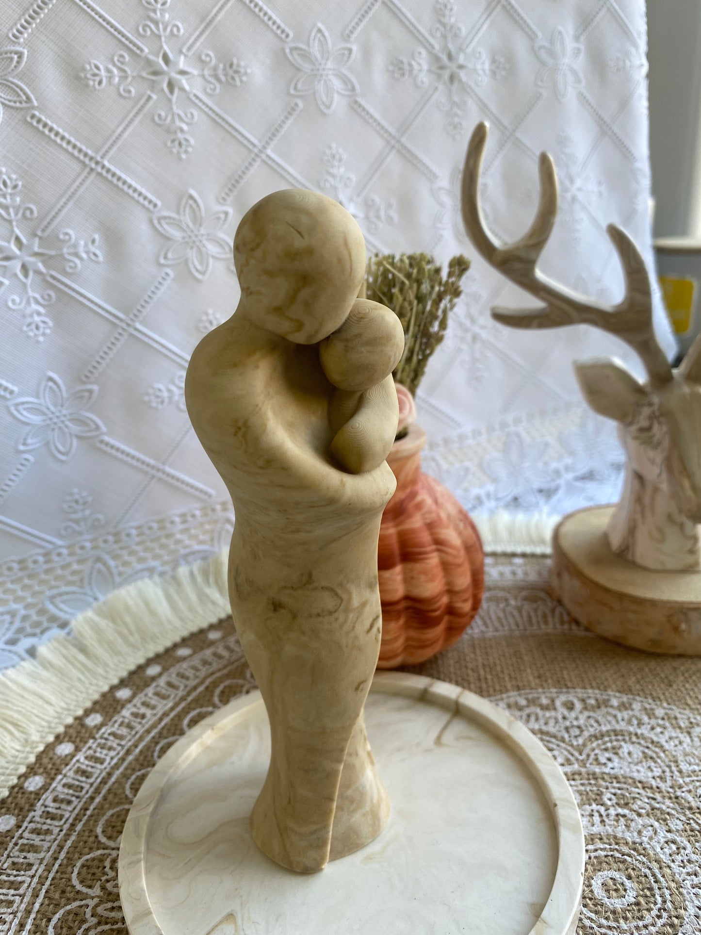 Couple drapé