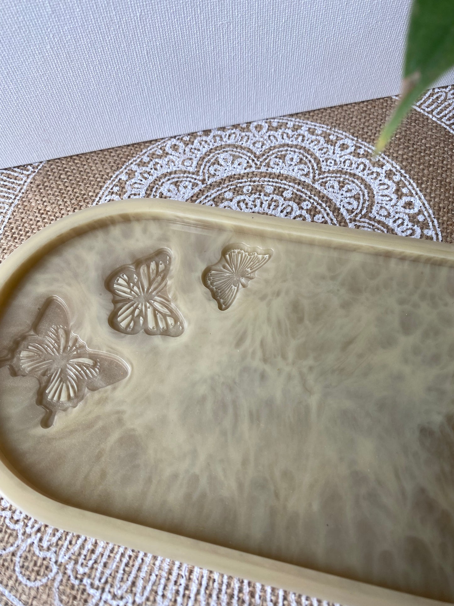 Plateau motif papillon