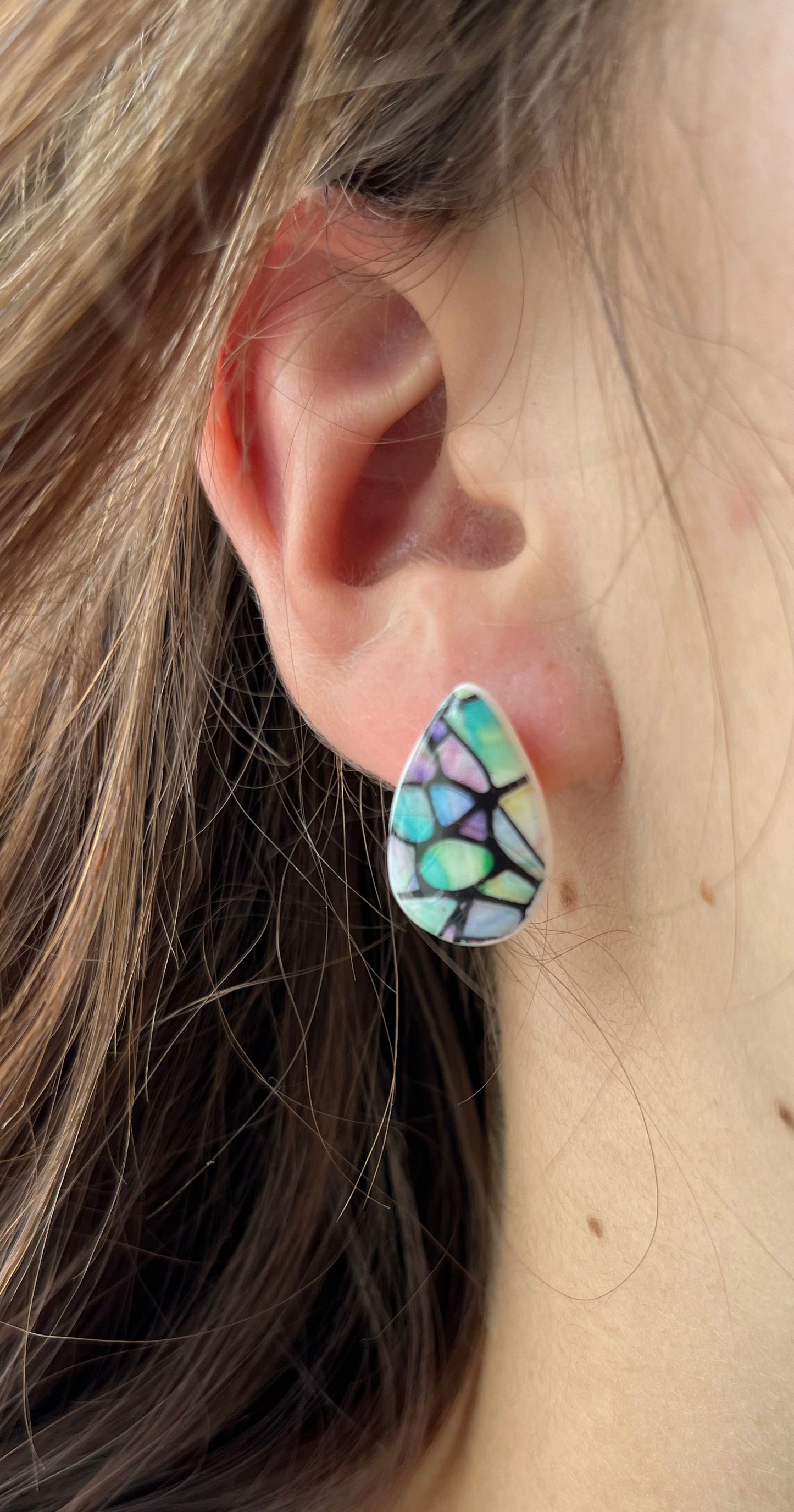 Les Caresses - puce d’oreilles
