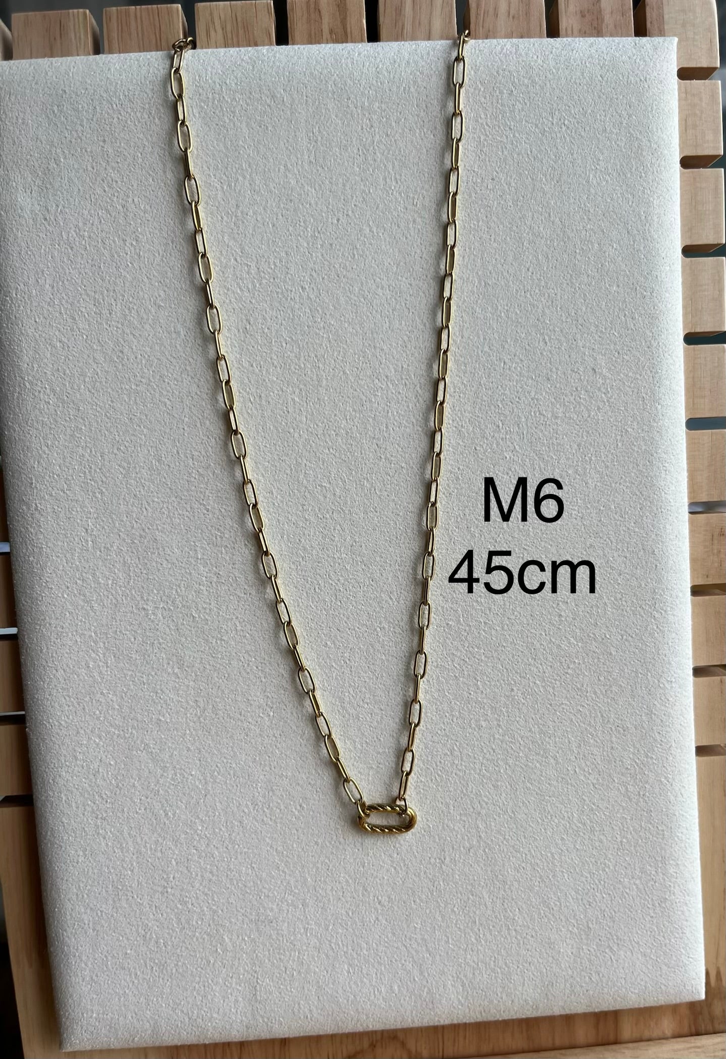Collier interchangeable