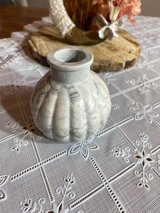 Vases (plusieurs coloris et formes)