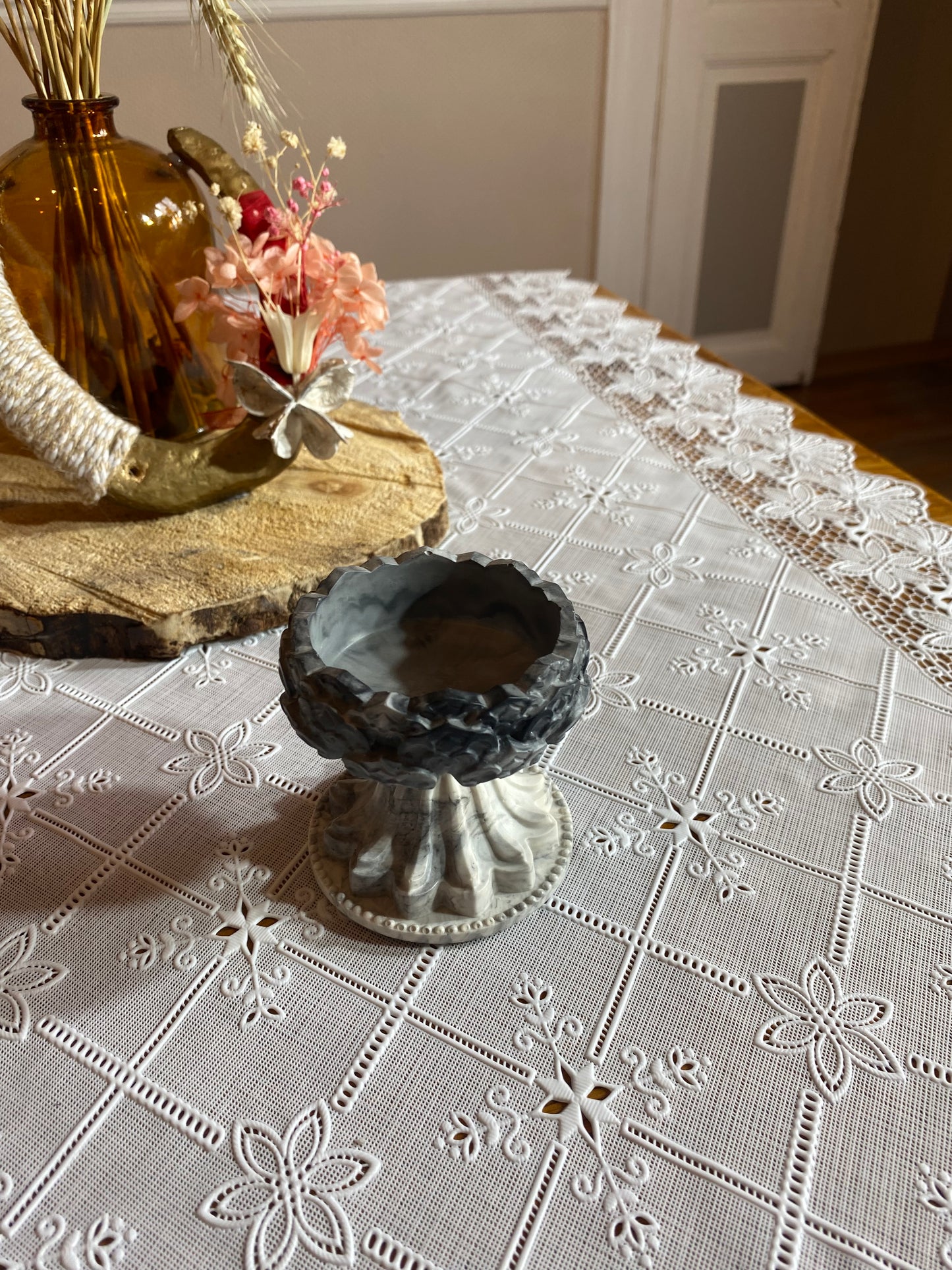 Petit pot vintage sur pied (plusieurs coloris)